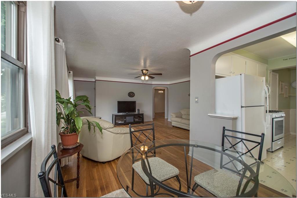 11908 Glamer Drive - Photo 1