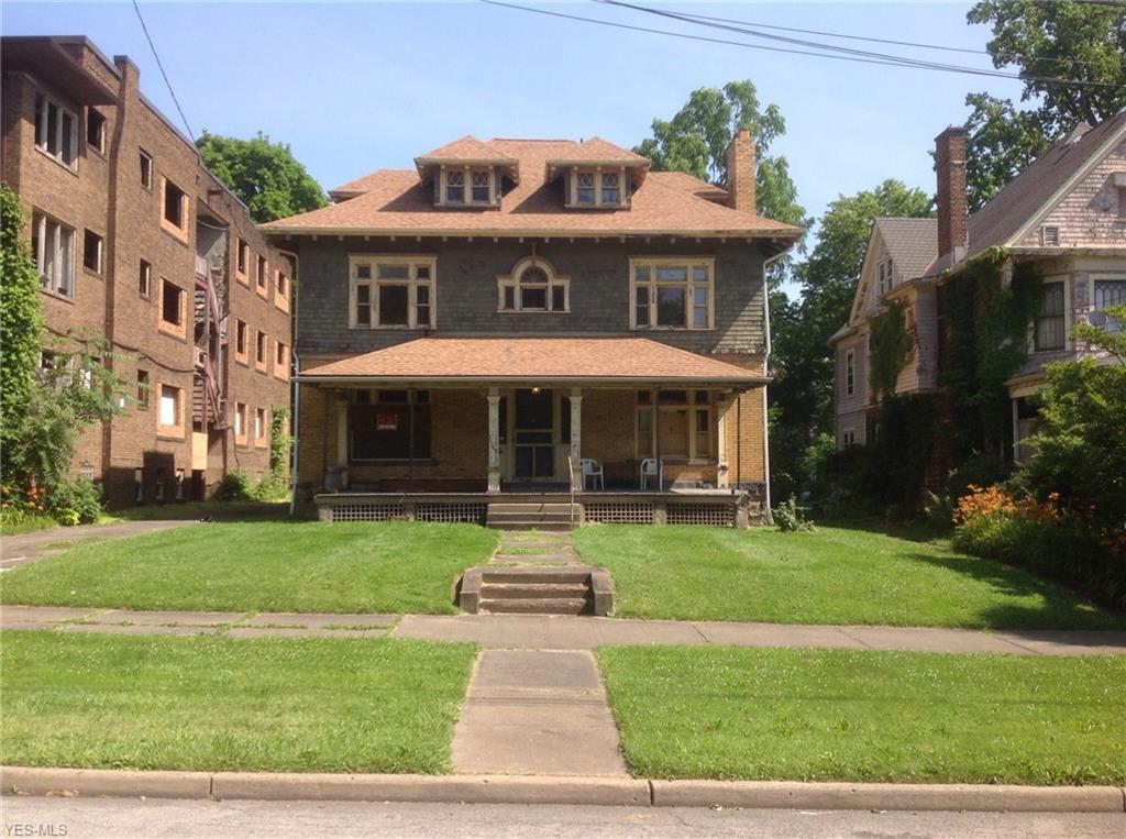 206 Broadway Avenue - Photo 1