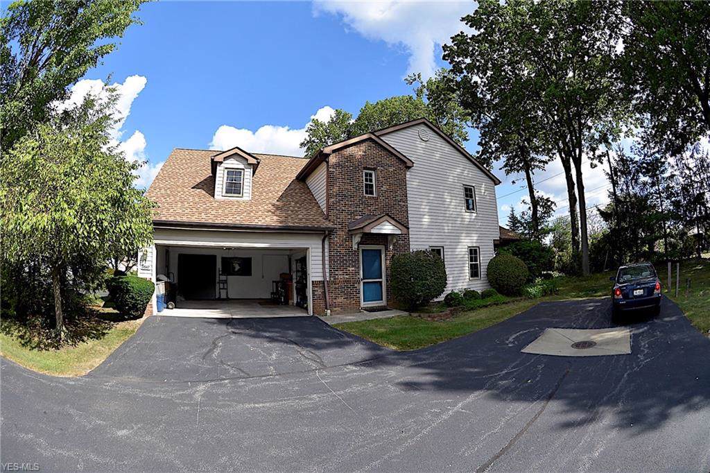 5647 Gateway Lane - Photo 1