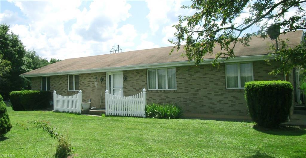 68560 Bannock Road - Photo 1