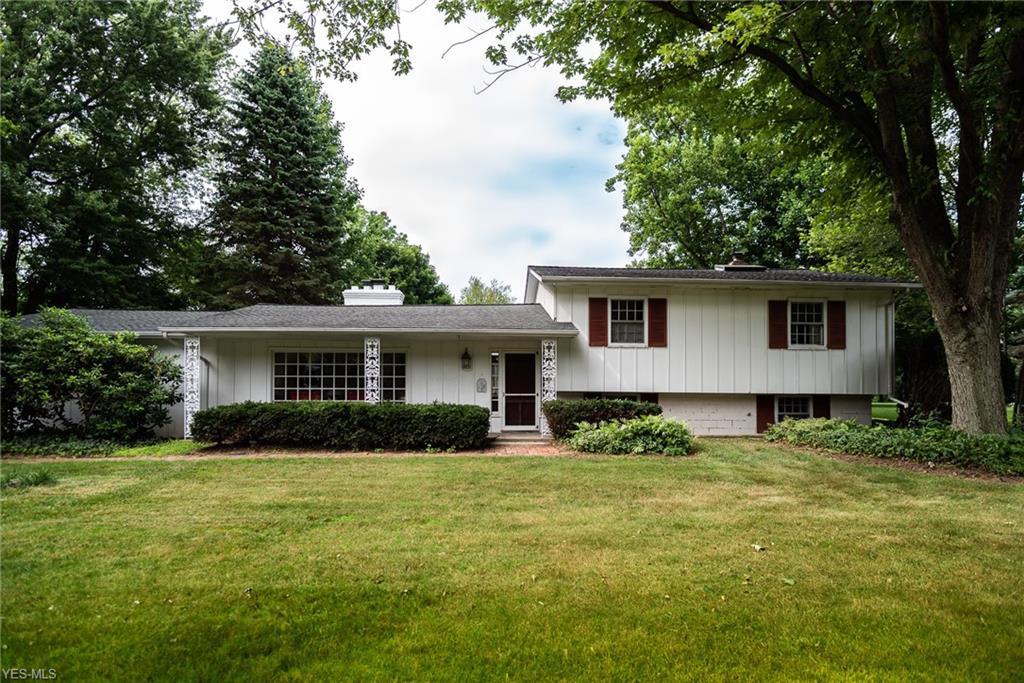 6085 Meadow Wood Drive - Photo 1