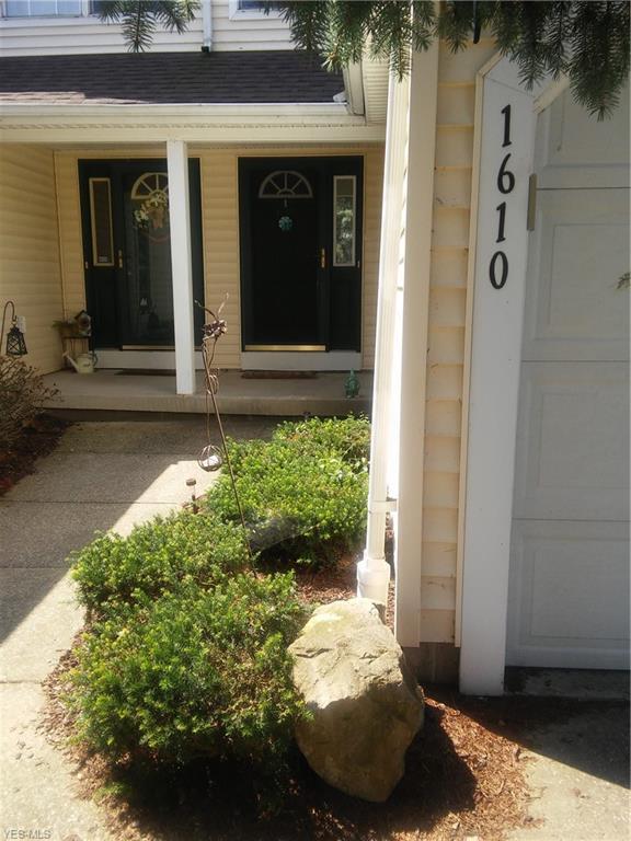 1610 Pheasant Ct E1 - Photo 1