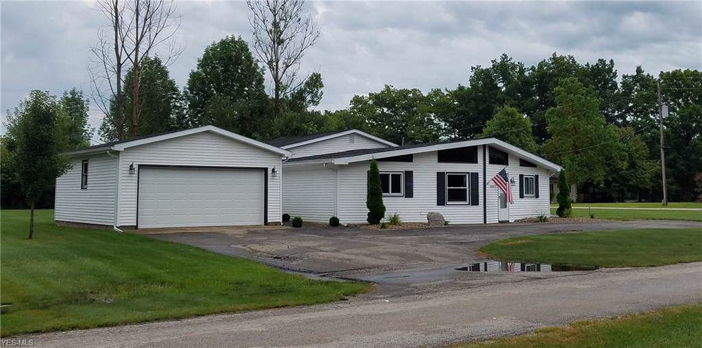 2490 Willowbrook - Photo 1