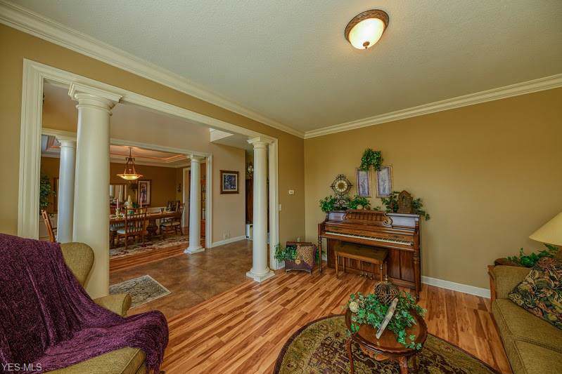 8060 Camden Way - Photo 1