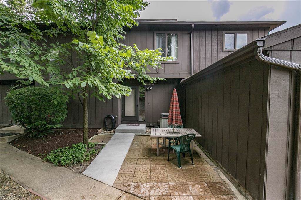 7559 Creekwood Drive - Photo 1