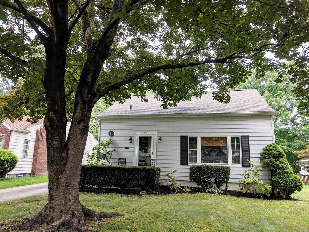 1810 Kingsley Avenue - Photo 1