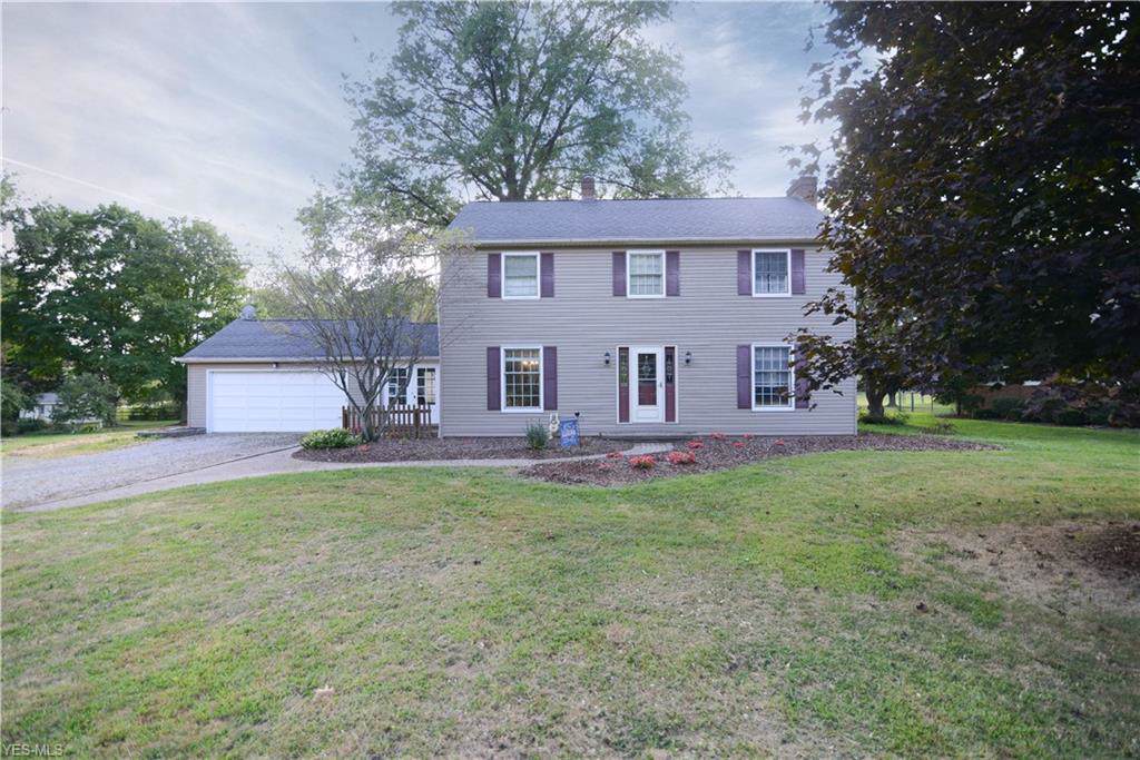 3745 Mountview Avenue - Photo 1