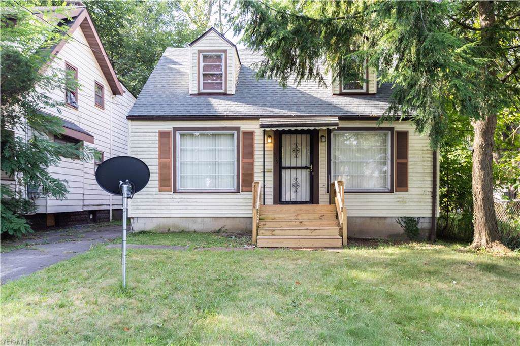 319 Ferndale Avenue - Photo 1