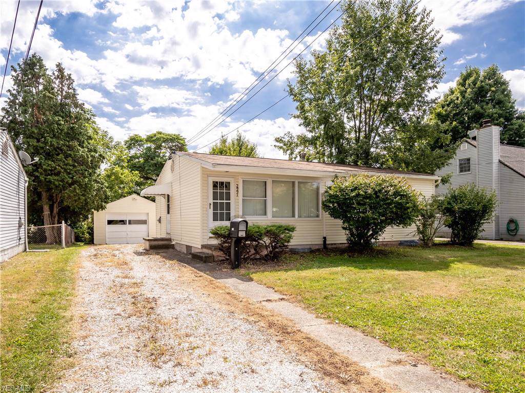 2991 Saralee Avenue - Photo 1