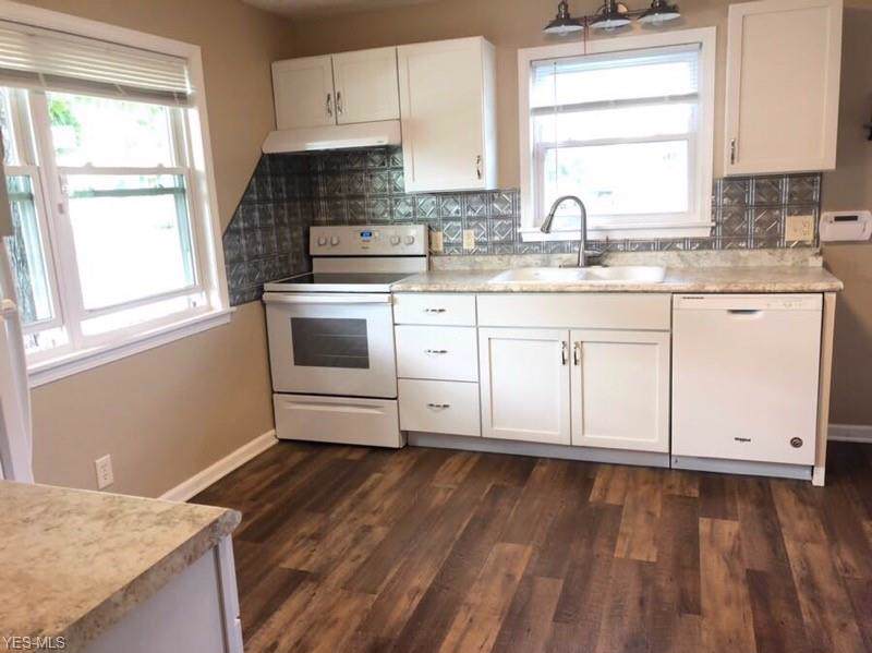 329 14th Street - Photo 1