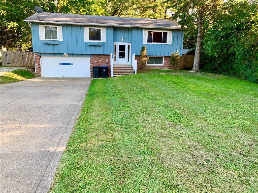 4044 Laurel Road - Photo 1
