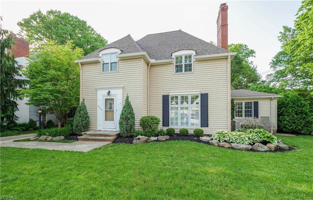 21576 Kenwood Avenue - Photo 1