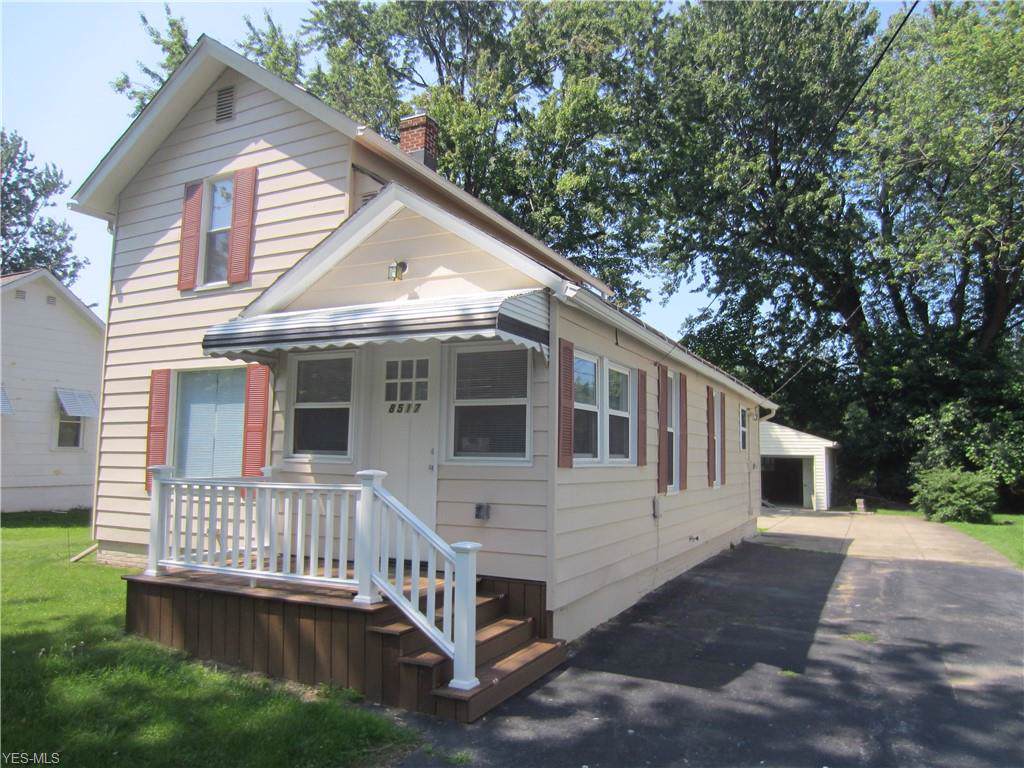 8517 Lake Shore Boulevard - Photo 1