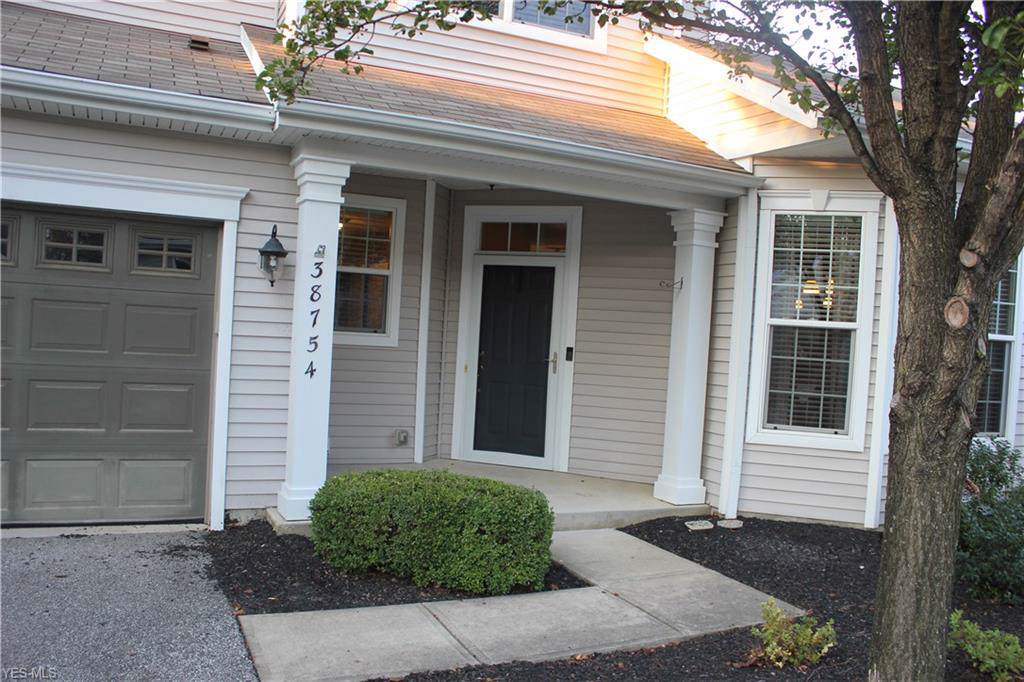 38754 Renwood Avenue - Photo 1