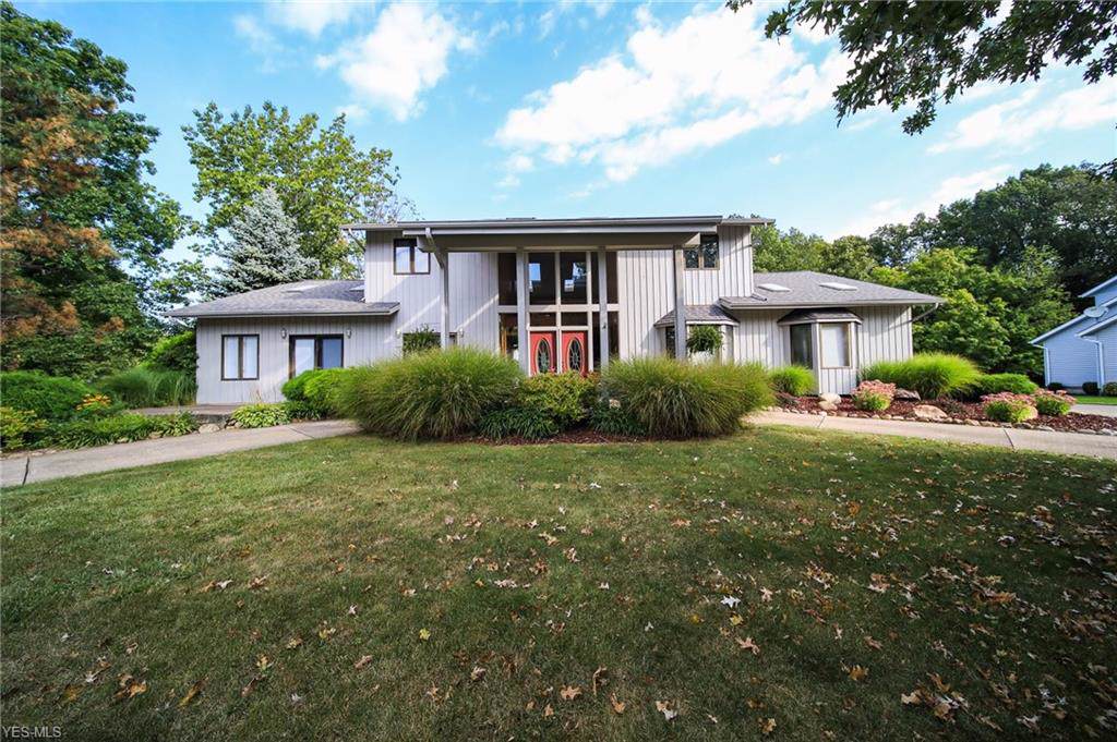 9945 Weathersfield Drive - Photo 1