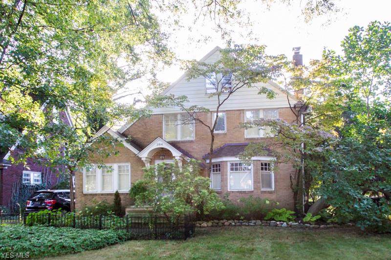 384 Greenwood Avenue - Photo 1