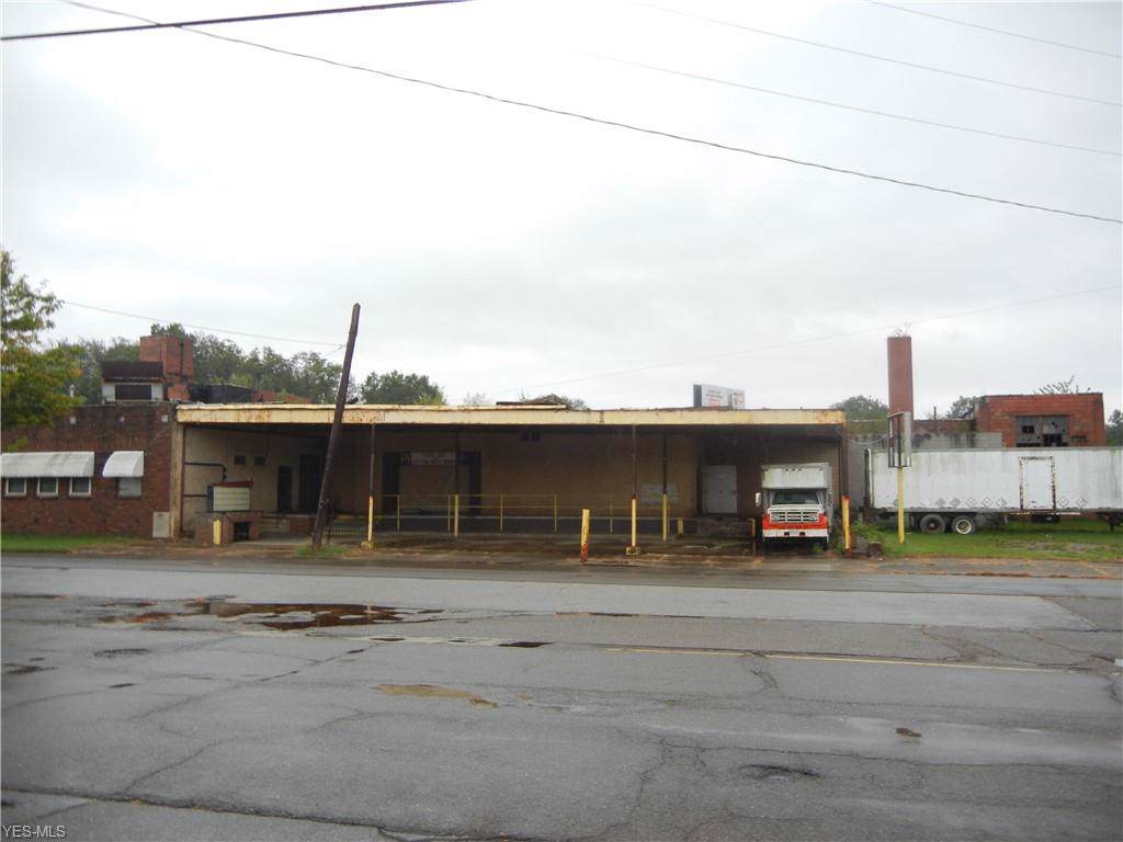 1472 Kenmore Boulevard - Photo 1