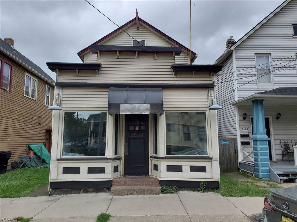 2539 10th Street - Photo 1