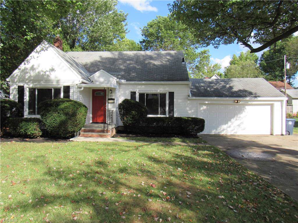 585 Hawkins Avenue - Photo 1