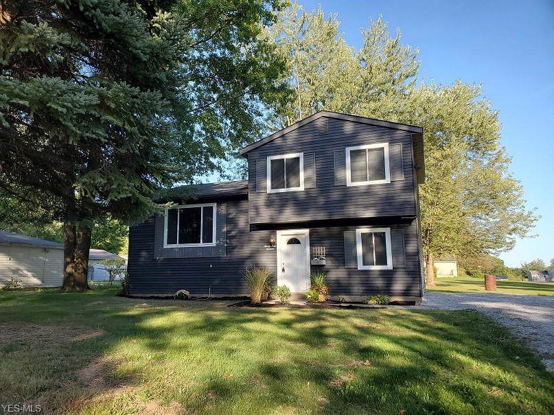 9116 Oak Circle - Photo 1