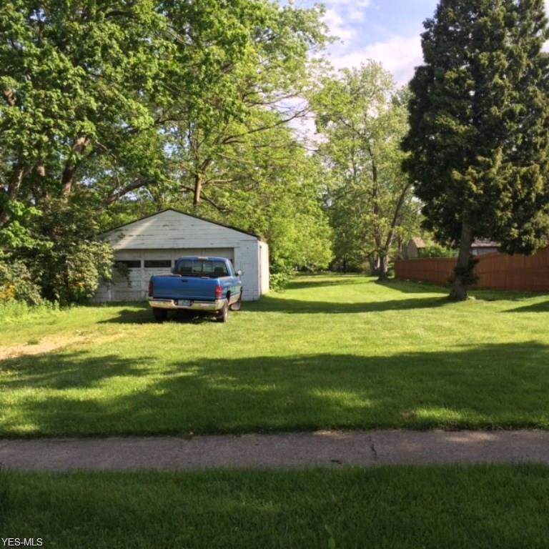 327 Cherry Street - Photo 1