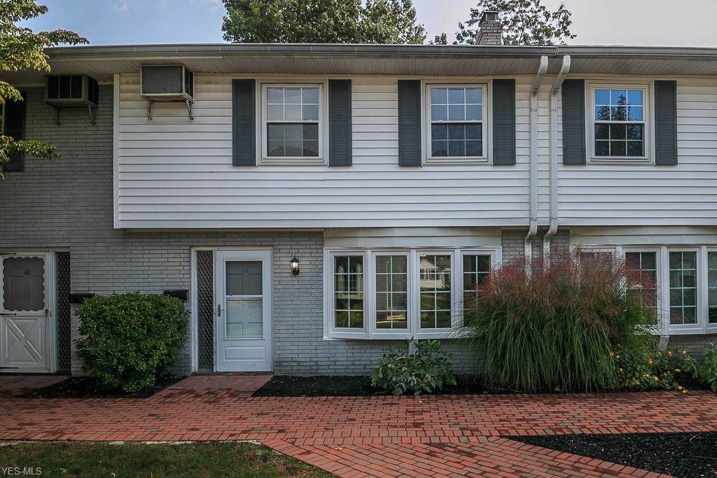 3 Meadowlawn Drive - Photo 1