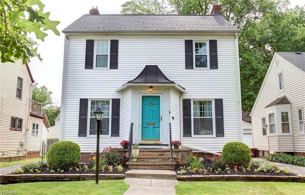 3135 165th Street - Photo 1