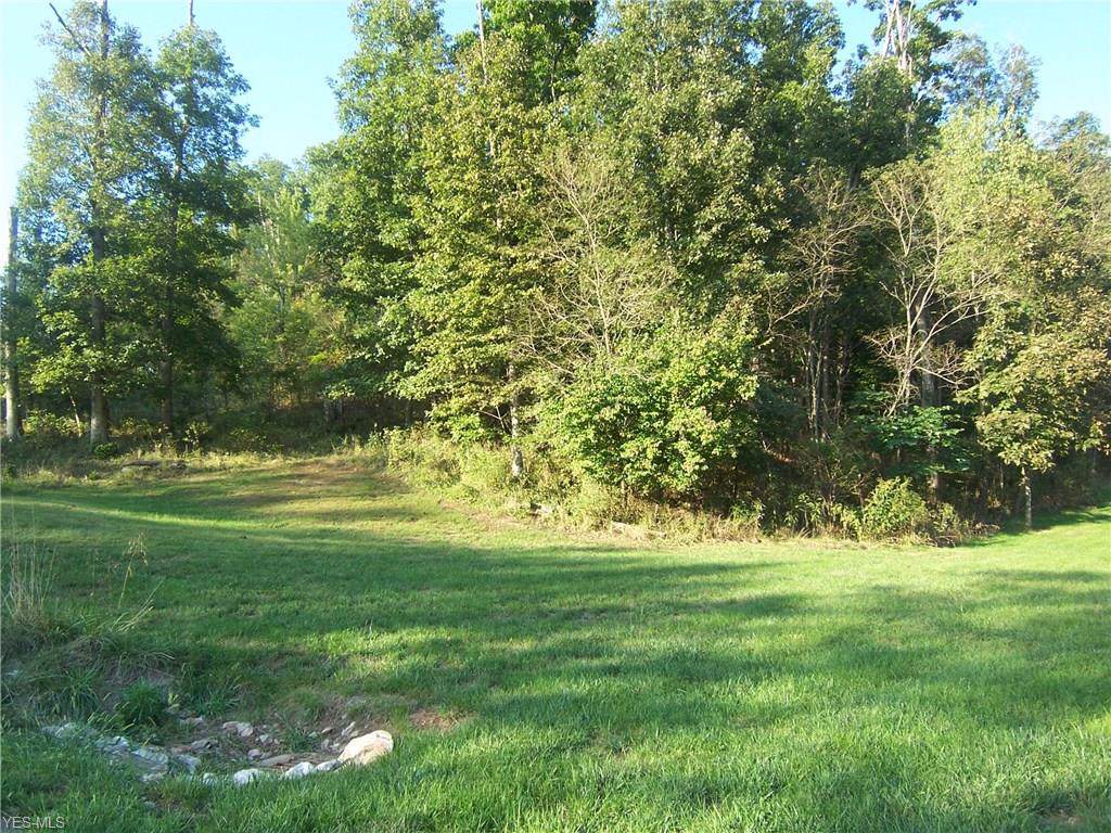 105 Brentwood Drive - Photo 1