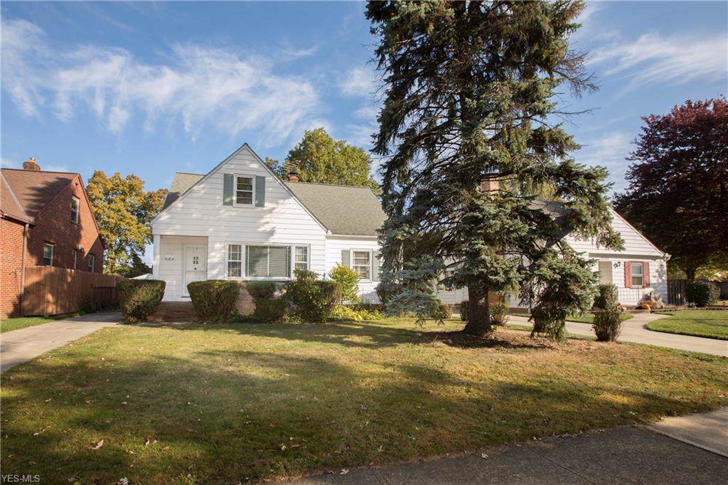 16204 Woodbury Avenue - Photo 1