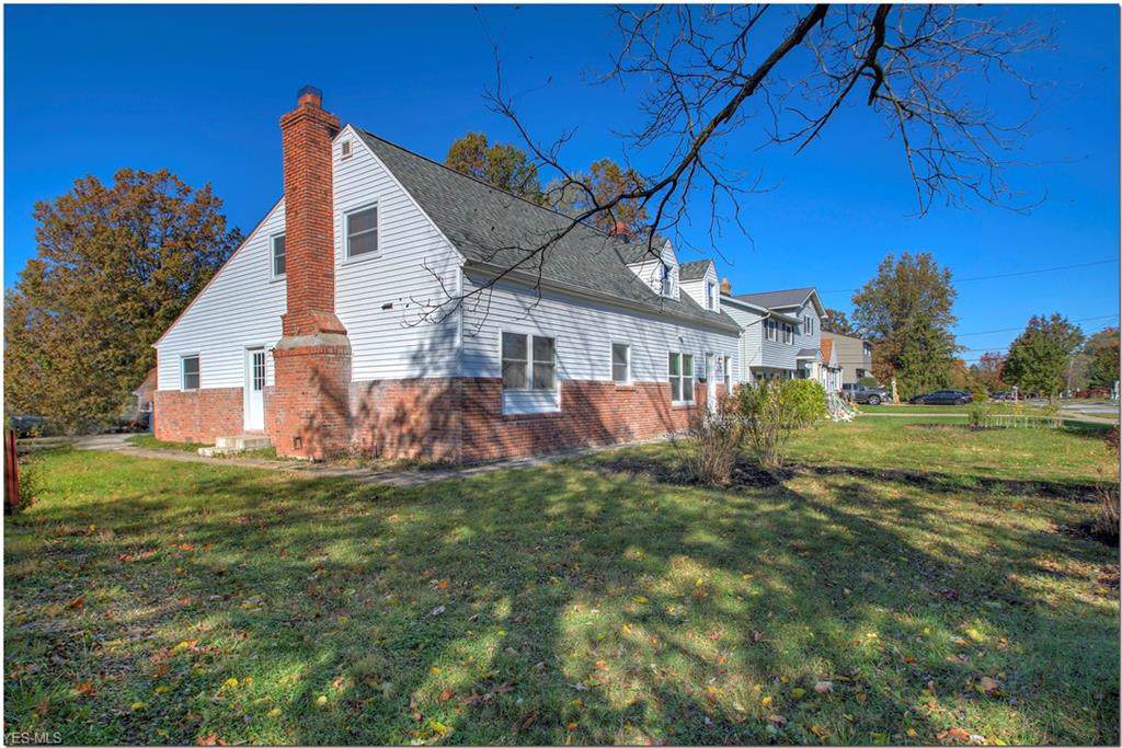 33441 Willowick Drive - Photo 1
