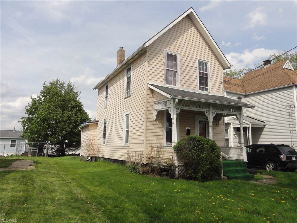 707 4th Street - Photo 1