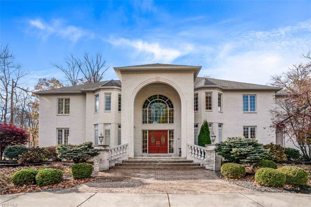 5534 Muirfield Drive - Photo 1