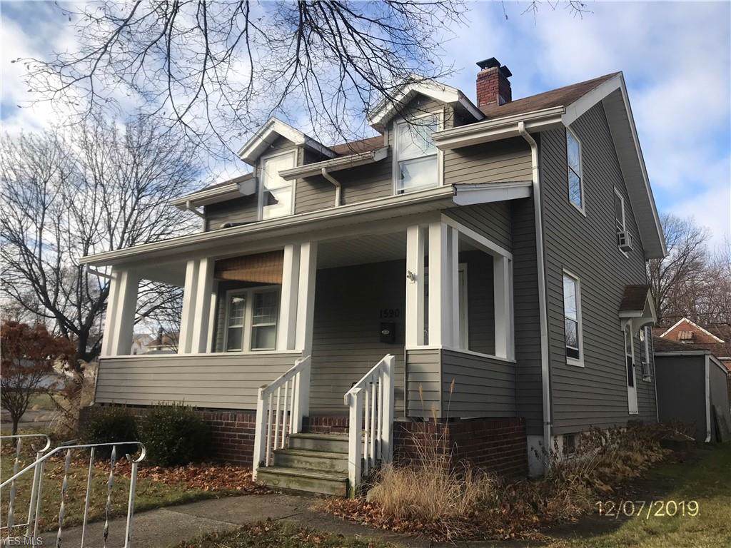 1590 Larch Street - Photo 1