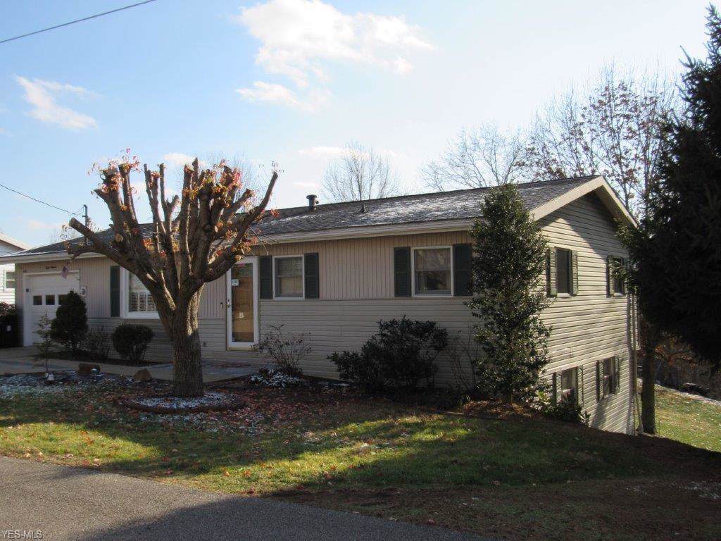 811 Summit Street - Photo 1