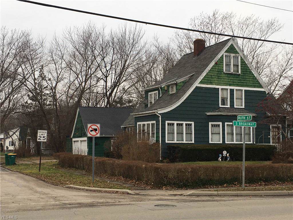 662 Broadway - Photo 1