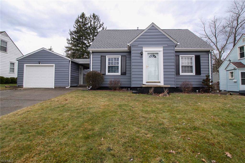 108 Roanoke Avenue - Photo 1