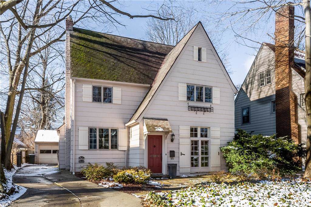 3320 Kenmore Road - Photo 1