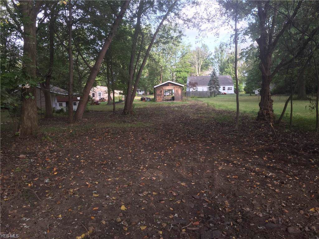 33518 Lakeshore Boulevard - Photo 1