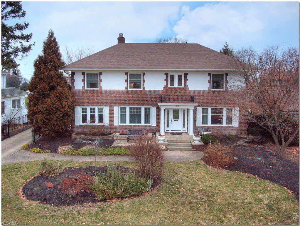 17440 Lake Avenue - Photo 1