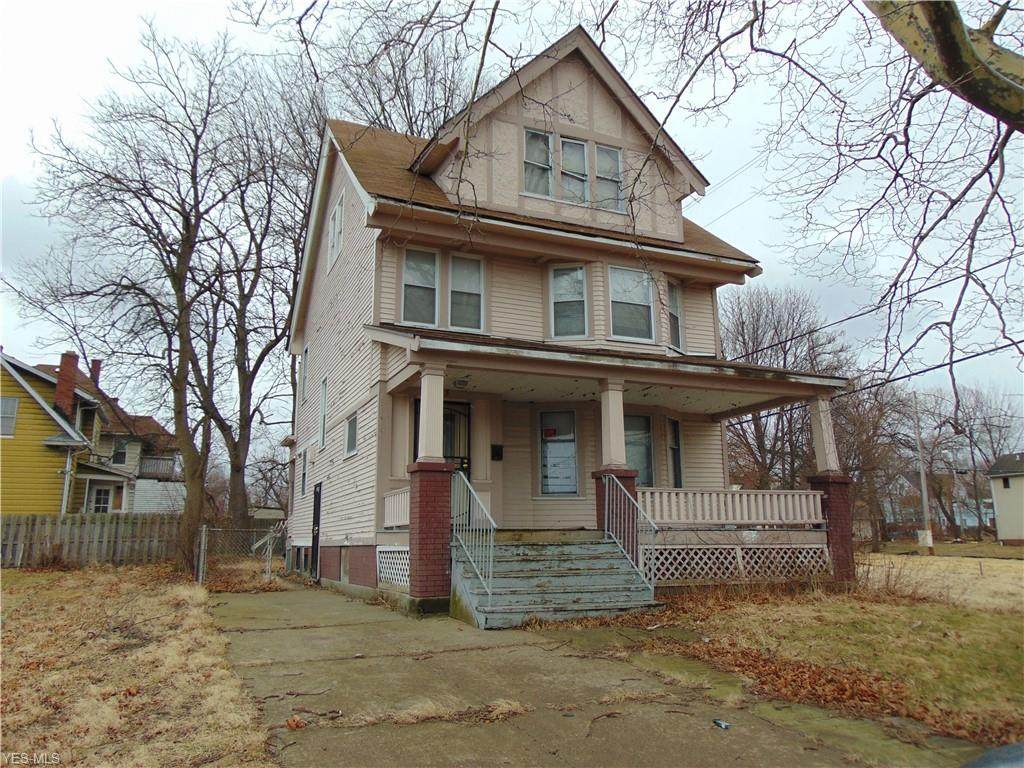1105 Lakeview Road - Photo 1
