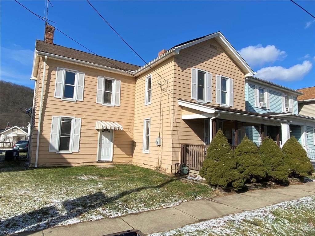 713 4th Street - Photo 1