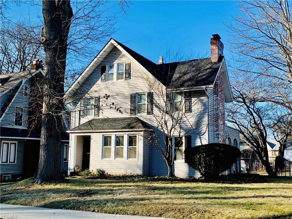 979 Amelia Avenue - Photo 1