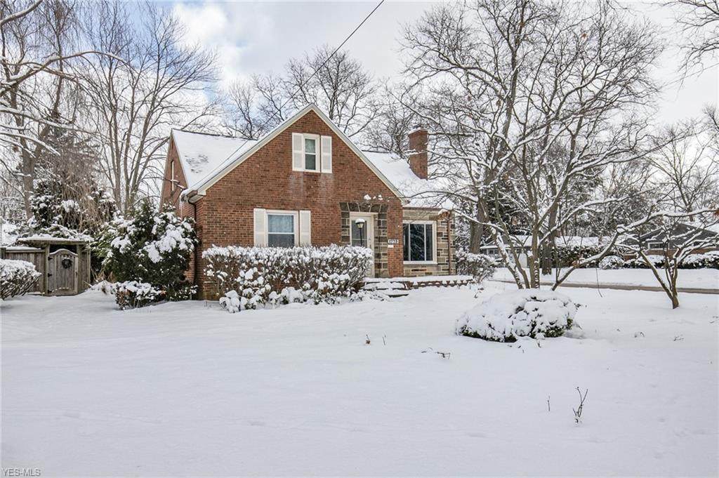 1773 Lyndhurst Road - Photo 1