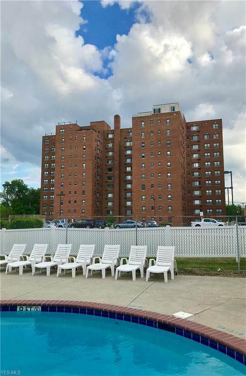 11720 Edgewater Drive - Photo 1
