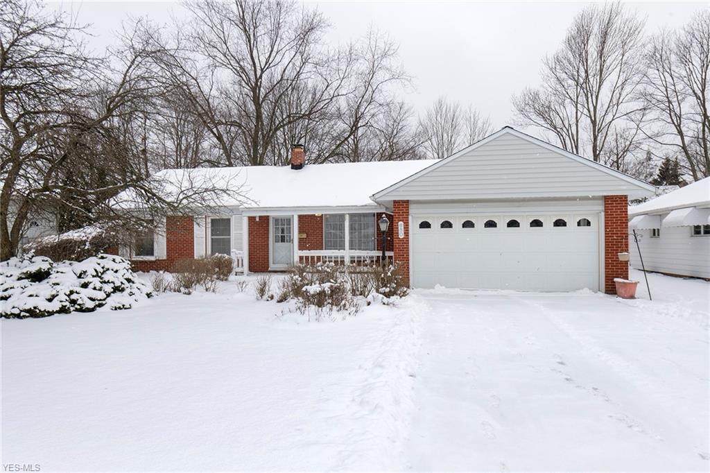650 Meadowlane - Photo 1