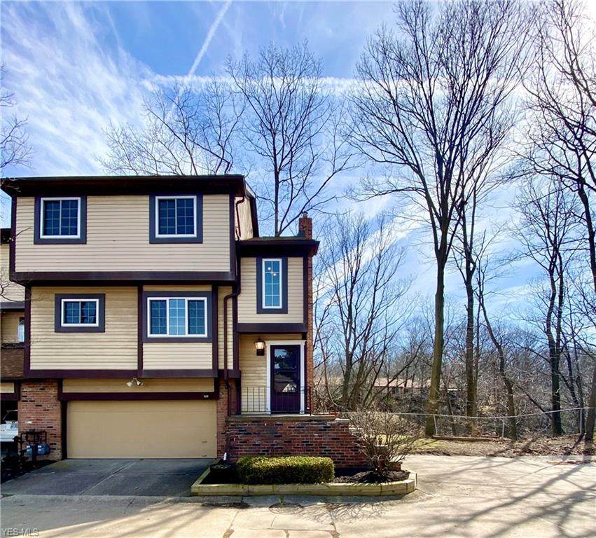 123 Greenbriar Court - Photo 1