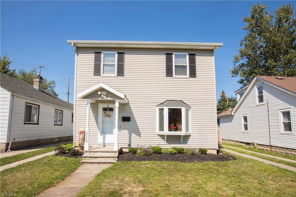 19328 Shoreland Avenue - Photo 1