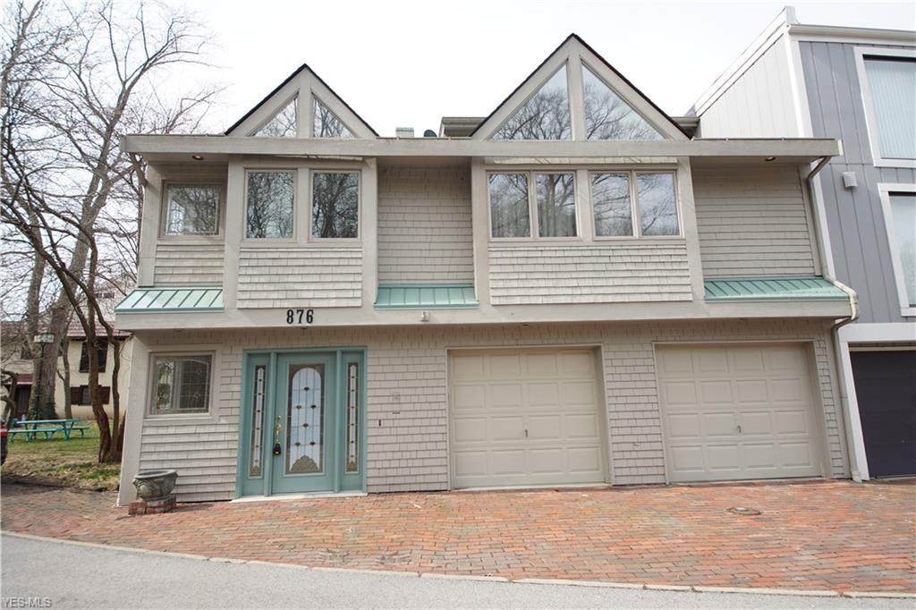 876 Beach Road - Photo 1
