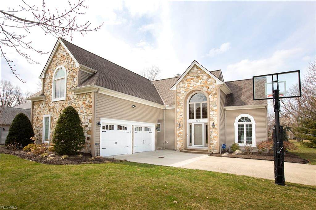 376 Long Pointe - Photo 1