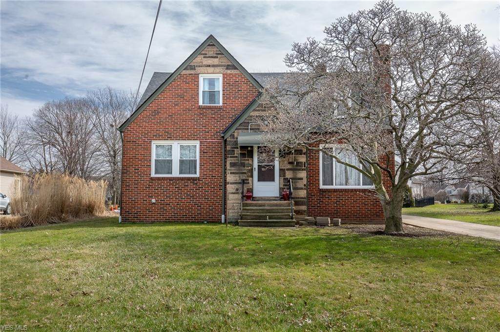 483 Richmond Road - Photo 1